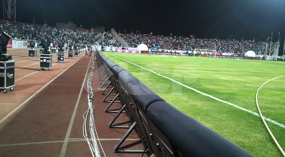 乌克兰体育场3.jpg 乌克兰体育场3.jpg