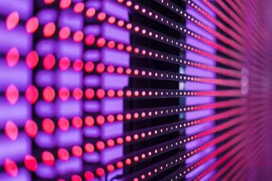 放弃Micro LED市场？不！中国屏企发展正当时